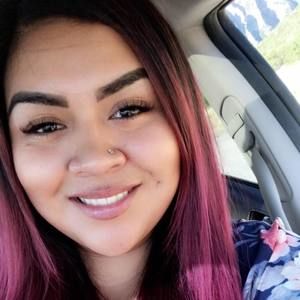 Meet your Posher, Abigail